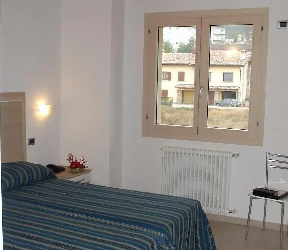 马蒂尔德住宿酒店 酒店 Carpineti